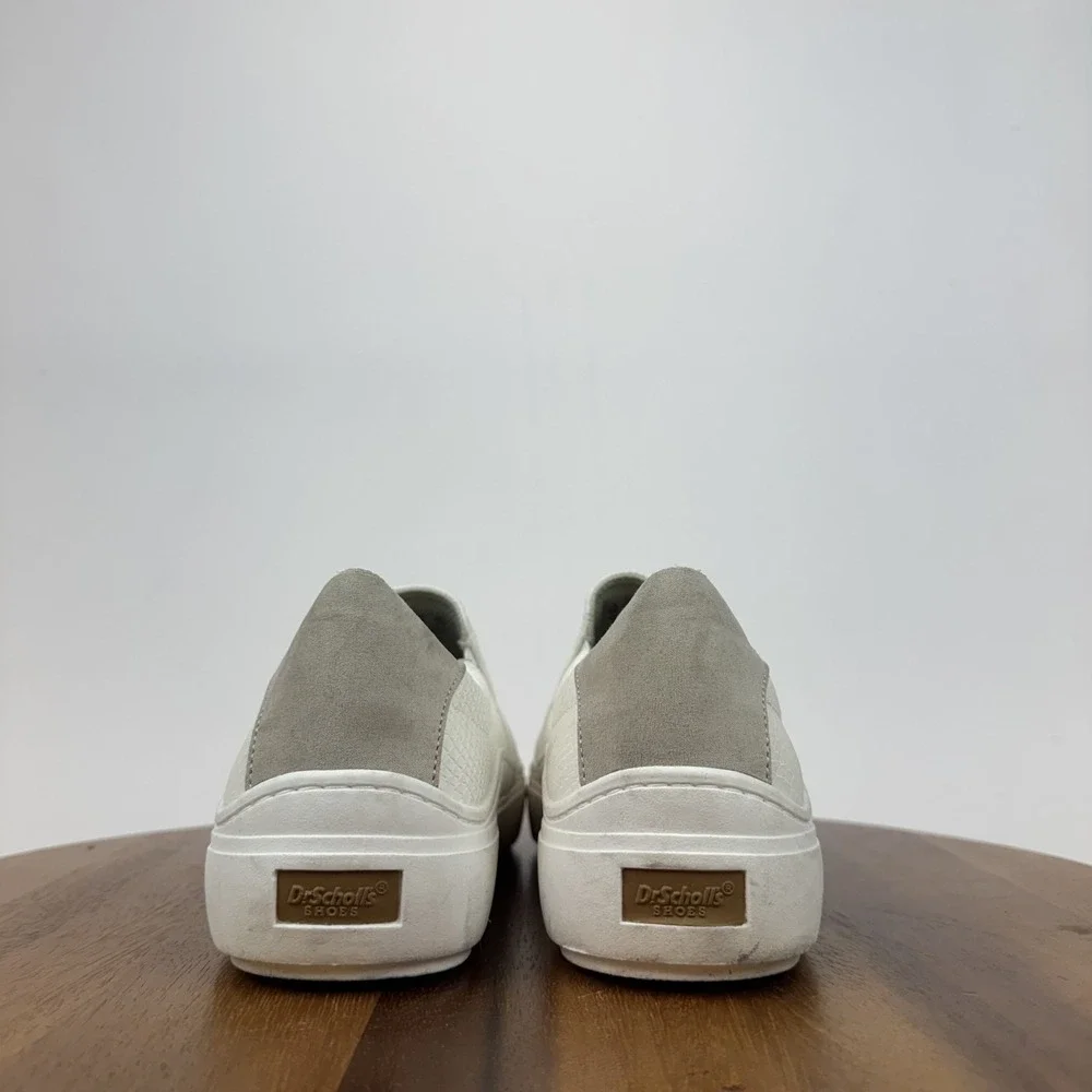 Dr. Scholls size standard